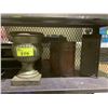 Image 2 : ASSORTED VASES, WINE HOLDERS, VACUUM SEALER AND MORE