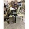 Image 2 : ASSORTED ITEMS INCLUDING; CHAIRS, WASTE BIN, FLOOR LAMP & MORE