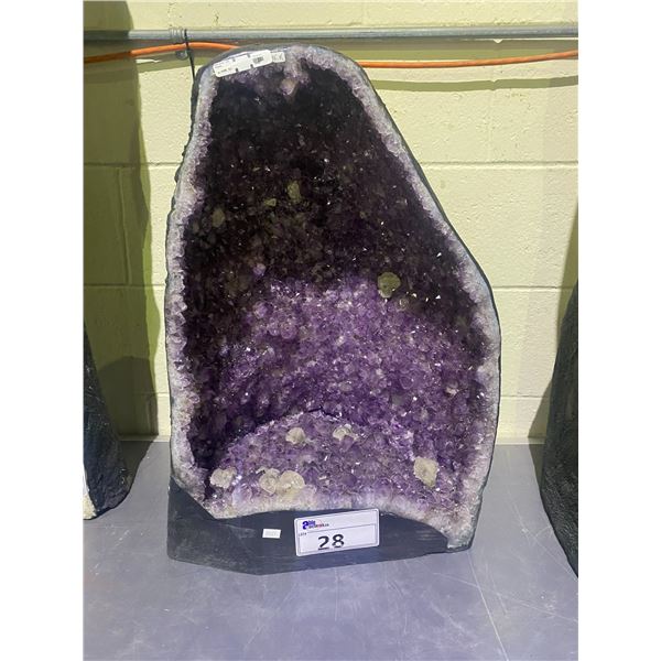 AMETHYST GEODE 45KG APPROX. 23 X 16  RETAIL $7,898