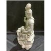 Image 2 : LARGE BLANC DE CHINE SEATED FIGURE OF AVALOKITESVARA