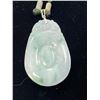 Image 3 : 750 GOLD JADE PENDANT WITH 12" NECKLACE