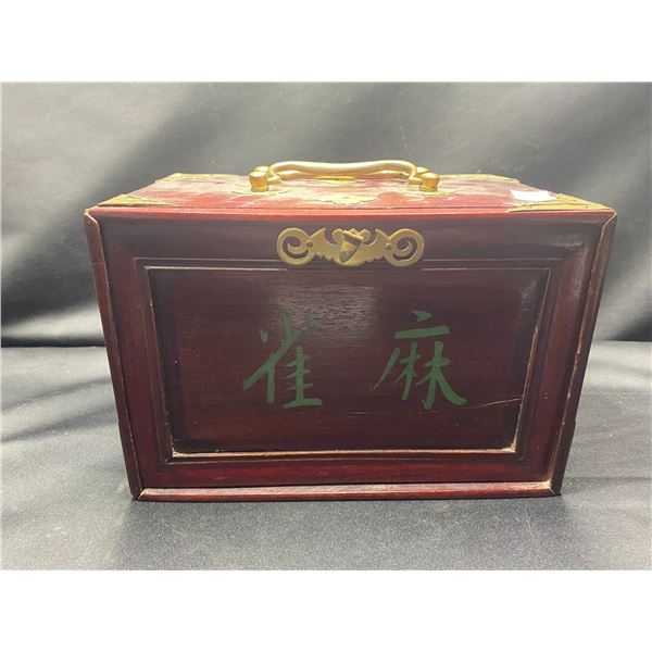 MAHJONG GAME IN WOOD CASE (SOME REPAIR REQUIRED)