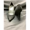 Image 1 : PAIR OF STUART WEITZMAN HEELS SIZE 9 1/2