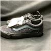 Image 2 : PAIR OF VAN SHOES SIZE MENS SIZE 7