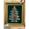 Image 2 : FRAMED LIGHT-UP CHRISTMAS TREE MADE WITH COSTUME JEWELRY