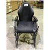 Image 1 : BLAKE GEO-MATRIX HYBRID-DEEP WHEELCHAIR