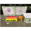 Image 2 : ASSORTED ITEMS INCLUDING; CANVAS ART, EPSON ET-4760 PRINT WITH POWER CORD, LIGHTBULB & 2 GIFT