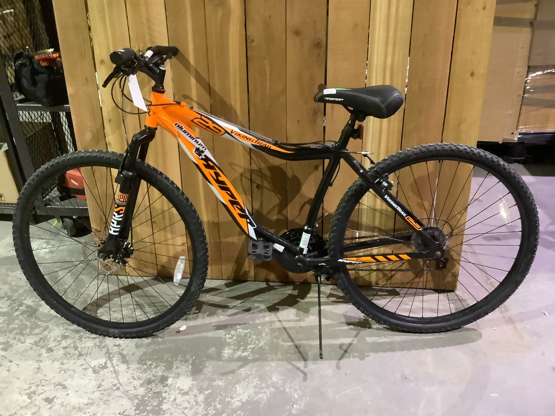 HYPER VIKING TRAIL 29 21 SPEED BICYCLE