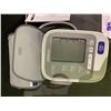 Image 2 : OMRON INTELLISENSE 7 SERIES PLUS BLOOD PRESSURE MONITOR WITH COMFIT CUFF MODEL BP762CAN