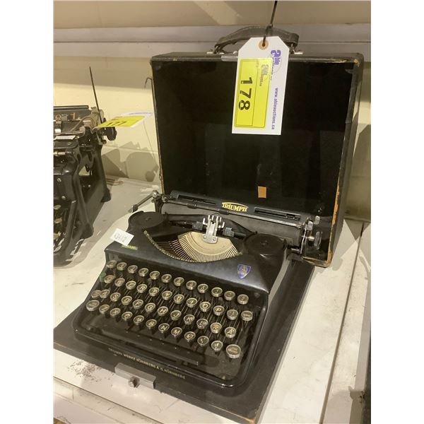 ANTIQUE TRIUMPH DURABEL TYPEWRITER WITH CASE