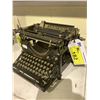 Image 1 : ANTIQUE UNDERWOOD STANDARD TYPEWRITER NO 5