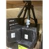 Image 2 : 4 ABOX TRIPODS & URIKAR AERO I PRO SMART SCALE