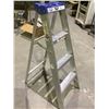 Image 2 : LITE 4' STEP LADDER
