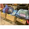 Image 1 : 3 BOXES OF CLOTHING, BEDDING & BABY BEDDING