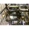 Image 2 : 3 VINTAGE SEWING MACHINES