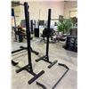 Image 2 : 3 PIECES SQUAT RACK PARTS