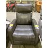 Image 1 : *TESTED WORKING* LEATHER POWER RECLINER