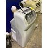 Image 2 : DELONGHI PINGUINO K 900 8000 BTU PORTABLE AIR CONDITIONER WITH HOSE