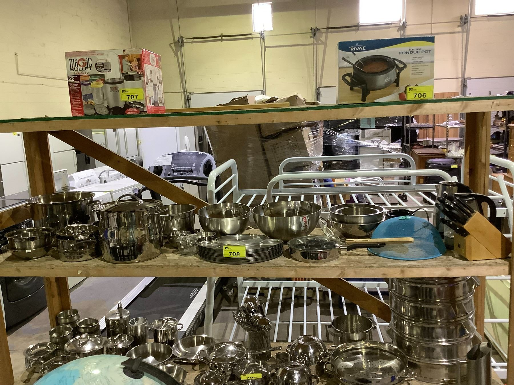 ASSORTED KITCHENWARE INCLUDING; MIXING BOWLS, POTS, KNIVES & MORE ...