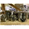 Image 2 : ASSORTED KITCHENWARE INCLUDING; MIXING BOWLS, POTS, KNIVES & MORE