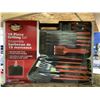 Image 2 : COLEMAN PORTABLE PROPANE GRILL & SMOKIN' GRILL 19 PIECE GRILLING SET