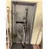 Image 1 : PAIR ACTIVE 8 TECNO PRO SKIS WITH PAIR OF SKI POLES