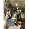 Image 2 : MAGNUM BENCH GRINDER, MOTOMASTER BATTERY & AIR COMPRESSOR