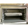 Image 2 : DREAMIRACLE TOASTER OVEN AIR FRYER MODEL TO5712A