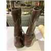 Image 2 : PAIR OF BROULET SIZE 10 WESTERN BOOTS & PAIR OF SIZE 8 1/2 SALVADOR FERRAGAMO SHOES