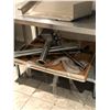 Image 2 : Restaurant grade stainless steel table and grain and side grain wash stainless steel top ( table app