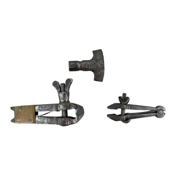 Flint Vise and Chisel