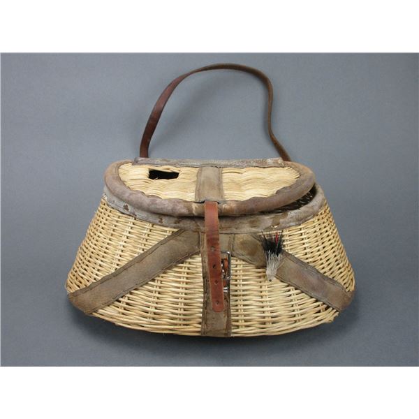 Unmarked Fishing Creel- Very Good Condition