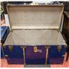 Image 2 : VINTAGE METAL CHEST TRAVEL 40" X 22" X 21" INCH