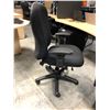 Image 2 : BLACK HIGH BACK MULTI-LEVER TASK CHAIR