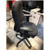 Image 2 : BLACK HIGH BACK MULTI-LEVER TASK CHAIR