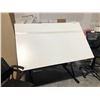 Image 2 : WHITE 5'X3' ADJUSTABLE LAYOUT TABLE