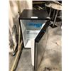 Image 2 : IGLOO STAINLESS STEEL/BLACK BAR FRIDGE