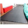 Image 1 : LOT OF 7 INDUSTRIAL BLK MATS 4'X6'