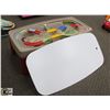 Image 2 : CHILDREN'S PLAY TABLE