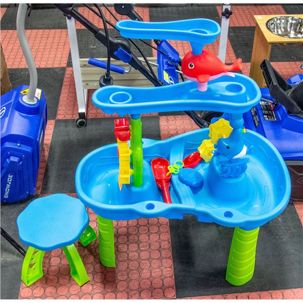 KIDS SAND AND WATER PLAY TABLE AREA