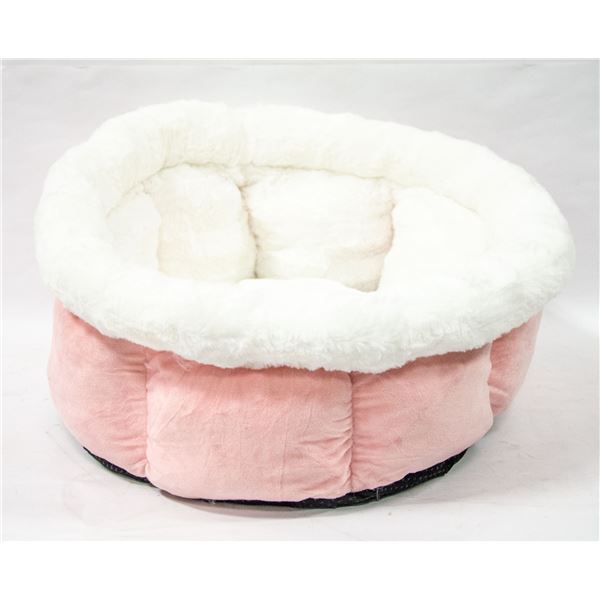 NEW UNBOXED DEEP CUSHIONED PET BED WITH NON SLIP