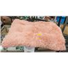 NEW UNBOXED ROSE PLUSH CUSHIONED XL DOG BED