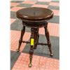 Image 1 : CIRCA 1900'S CLAW FOOT PIANO STOOL