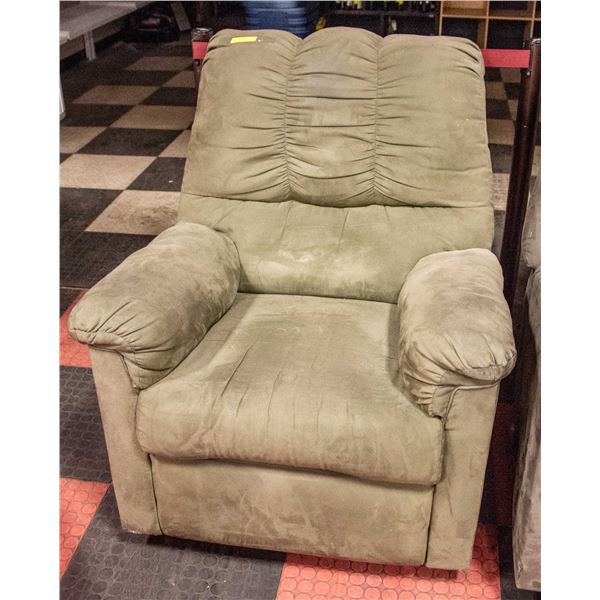 RECLINER ROCKER