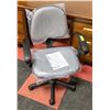 Image 1 : NEWLY ASSEMBLED HYDRAULIC OFFICE CHAIR