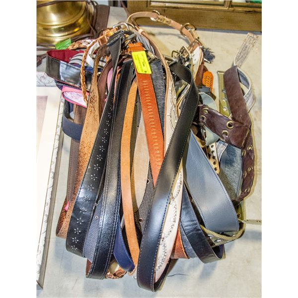 40 ASSORTED BELTS INCLUDING LEATHER