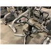 Image 2 : PRECOR USA STRENGTH TRAINER COMMERCIAL STRETCH BENCH