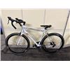 Image 2 : OWL 540 WHITE 14 SPEED RACE BIKE