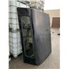 Image 2 : BLACK FORD F-150 6' REGULAR CAB TRUCK CANOPY
