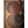 Image 1 : 125 7” fibre discs.
